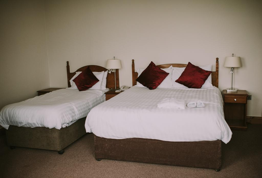 Royal Valentia Hotel Knights Town Exterior foto